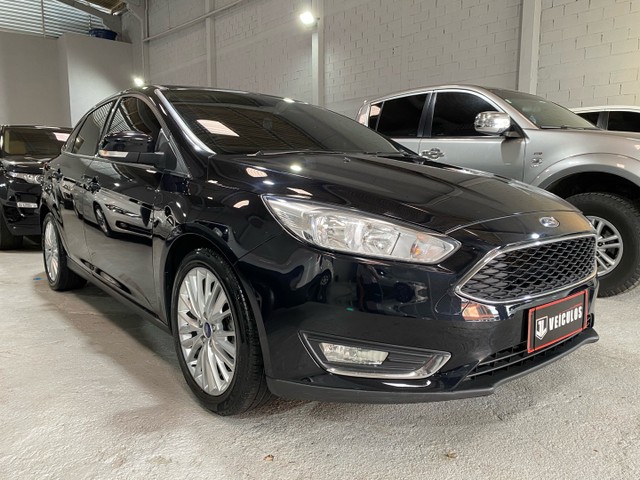 FORD FOCUS 2.0 AUTOMÁTICO 2018