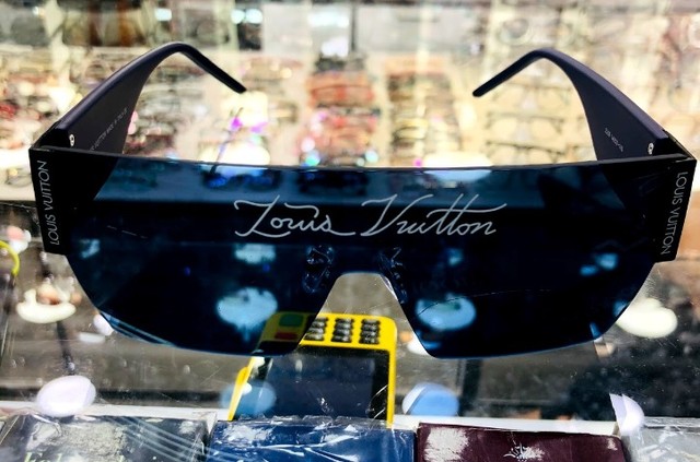 Oculos da louis vuitton  +71 anúncios na OLX Brasil