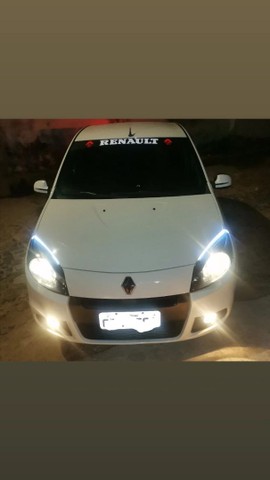 RENAULT SANDERO 2014