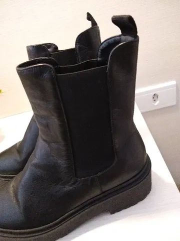 Bota Arezzo Preta Couro Cano Curto El stico Chelsea Roupas