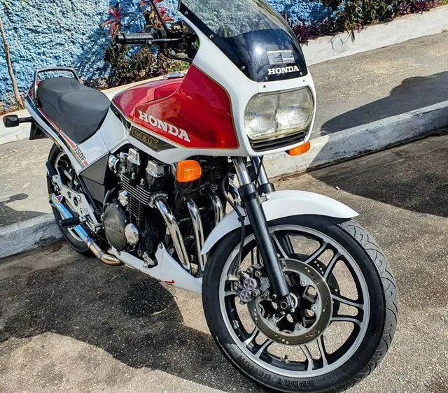 Cbx 750 galo Hollywood 