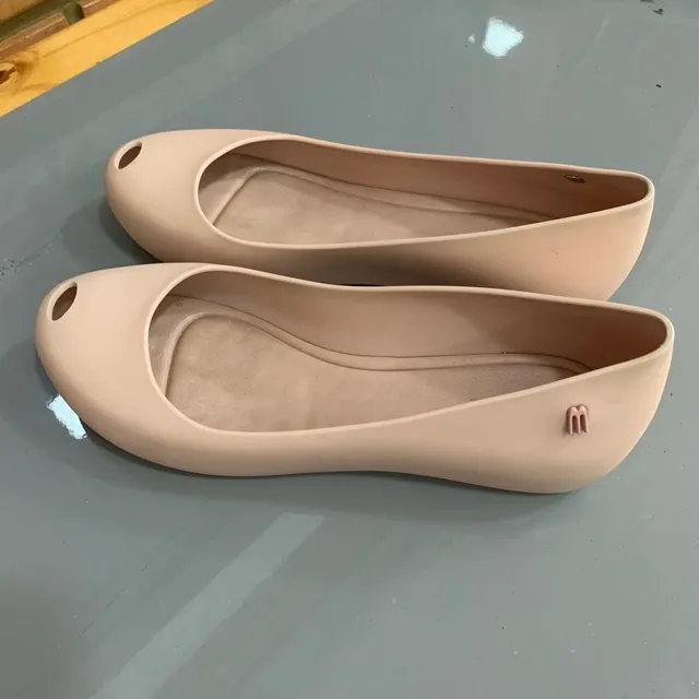 Sapato Melissa cor bege