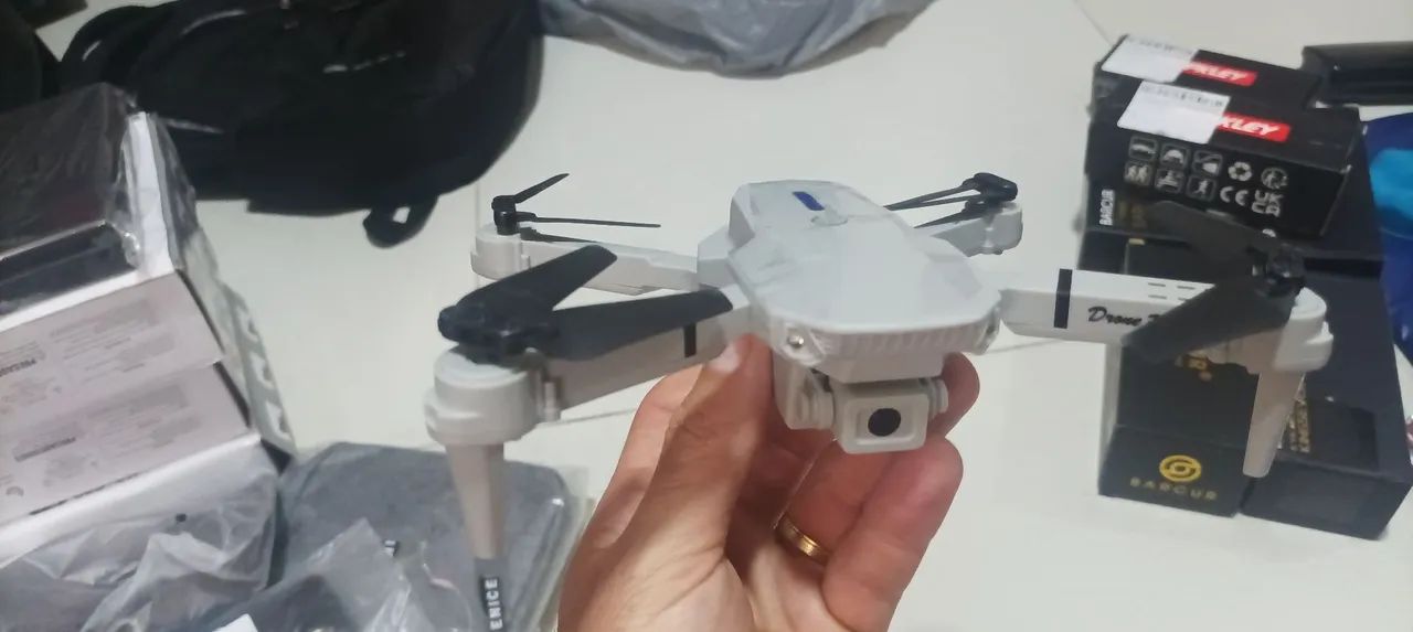 Drone dobrável com câmera HD *E88 Pro* - Foto 5