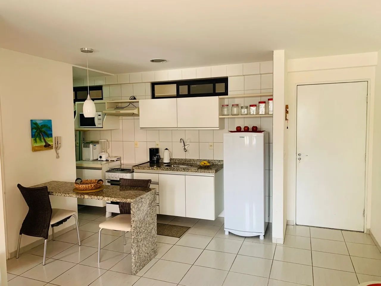 Apartamento aconchegante com varanda e vista para a cidade - Foto 4