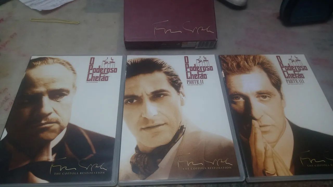 DVD original trilogia o poderoso chefão em perfeito estado - Foto 2