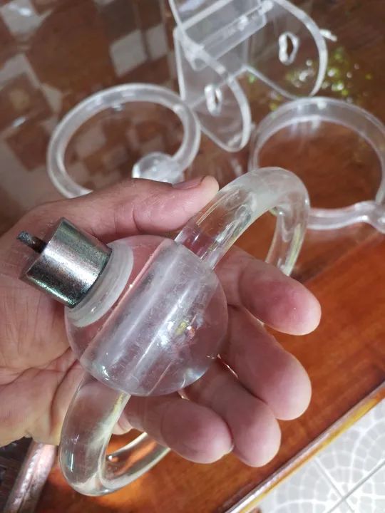 Kit de 3 Porta Toalhas e 1 porya papel em Acrílico Transparente - Foto 2