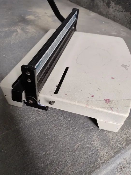 Encadernadora perfuradora MC 1565071464496130123