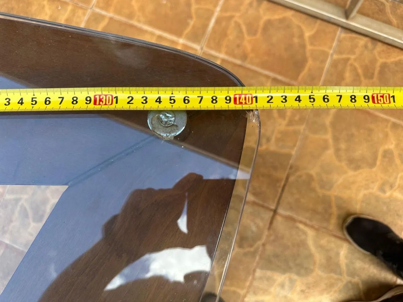 Mesa de Jantar Triangular em Madeira Maciça - Foto 5
