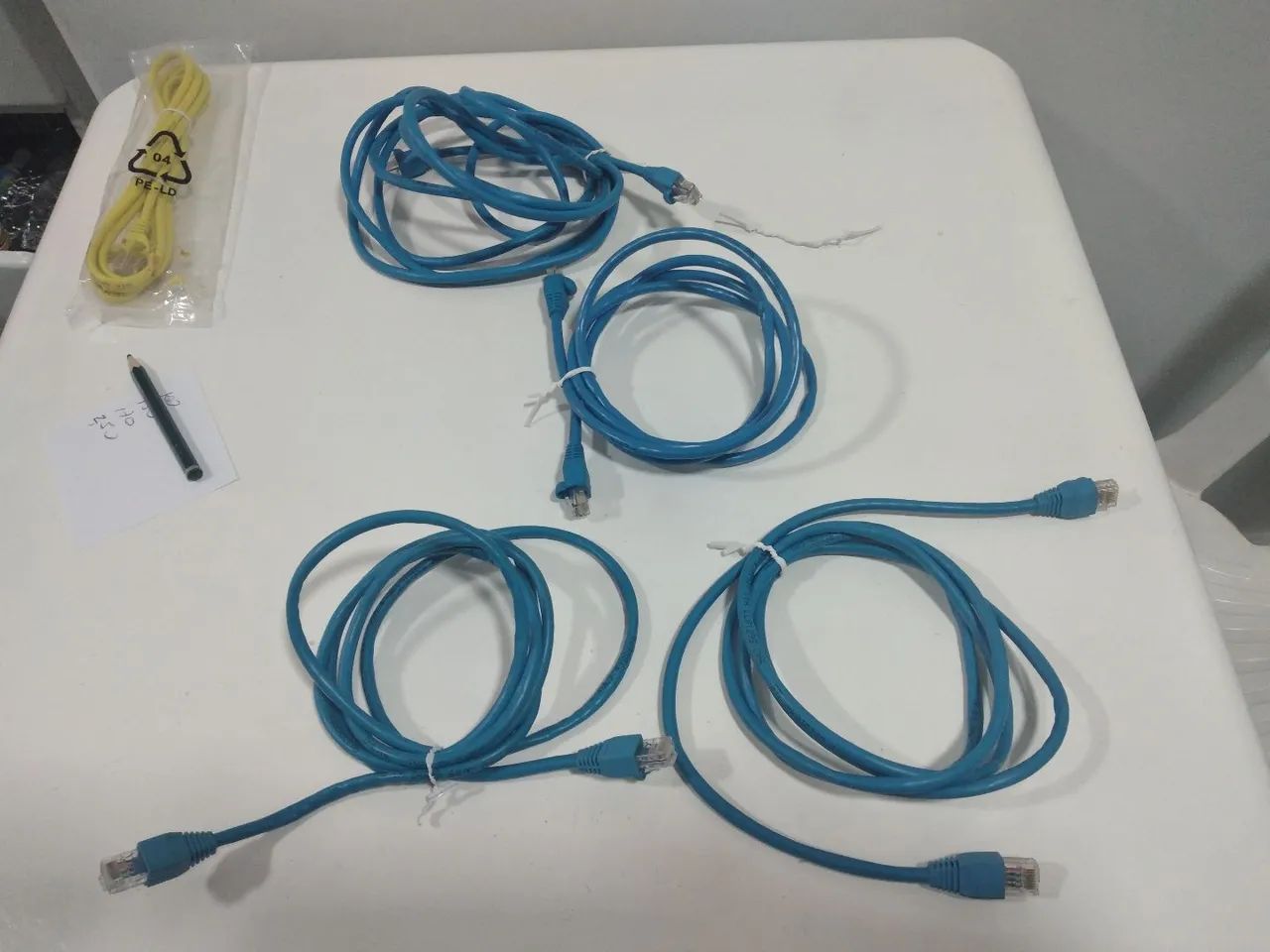 Cabos de energia tripolar e cabos rj45  - Foto 4