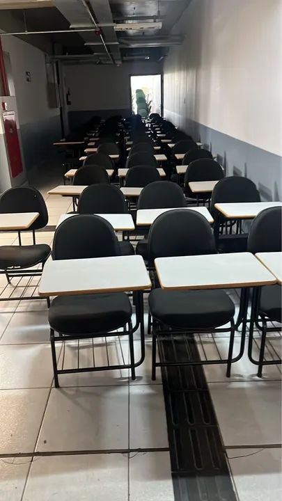Cadeiras de Sala de Aula