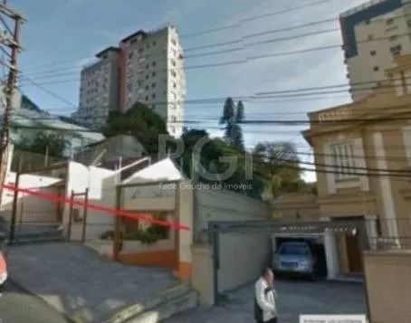 Terreno no Bairro Moinhos de Vento, 567m² , casa com 3 salas, salão aberto com churrasquei - Foto 2