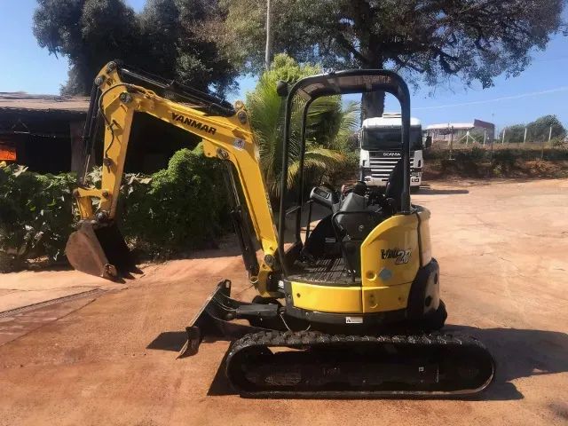 Mini escavadeira Yanmar Vio27 ano 2020