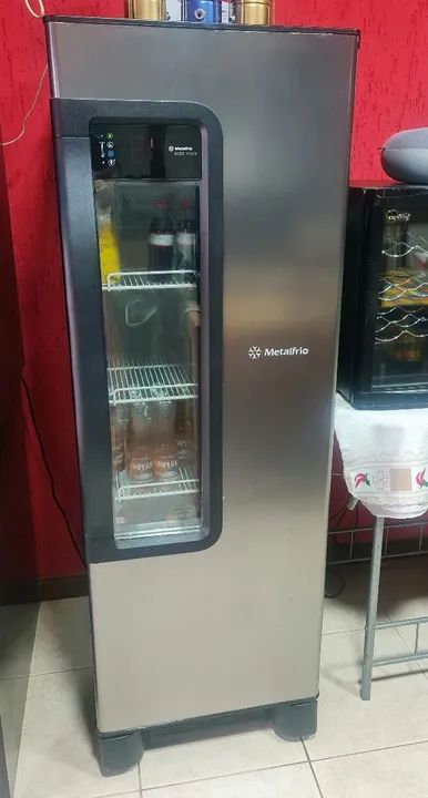Cervejeira Metalfrio Beer Maxx 250 inox 256 Litros 220v