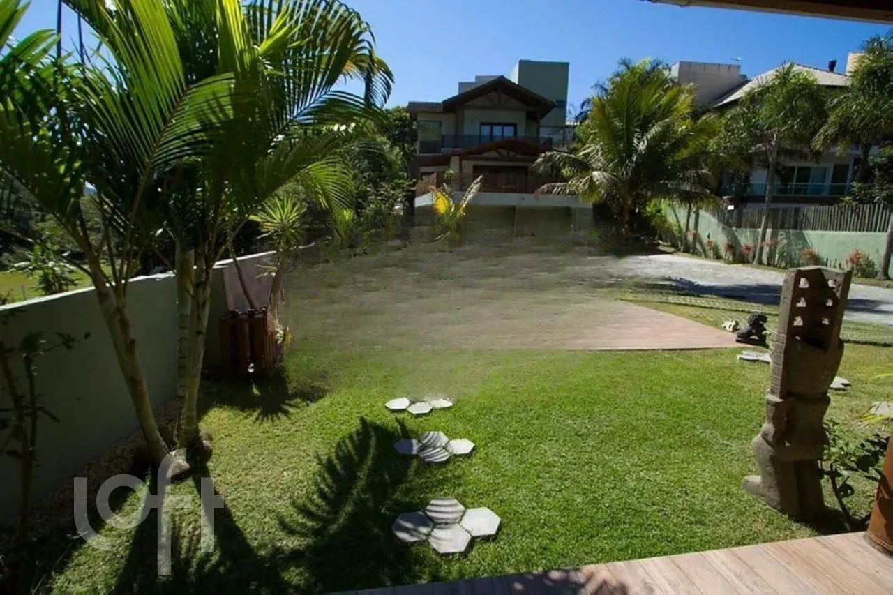 Casa à venda em Praia Mole com 800 m², 11 quartos,