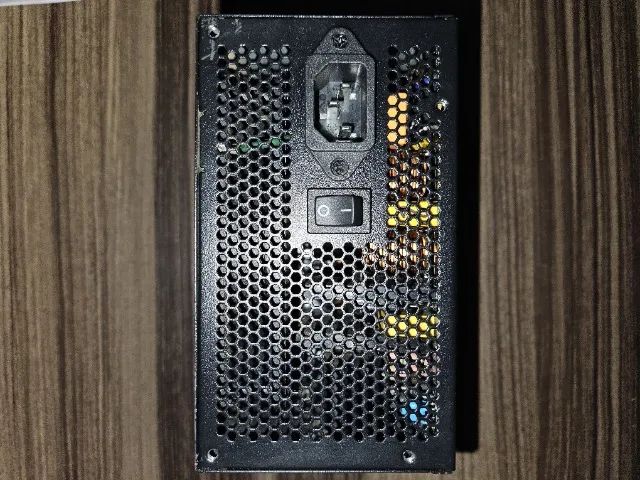 Fonte MSI MAG A850GL, 850W, 80 Plus Gold, Modular, PFC Ativo, Com Cabo, Preto - Foto 4