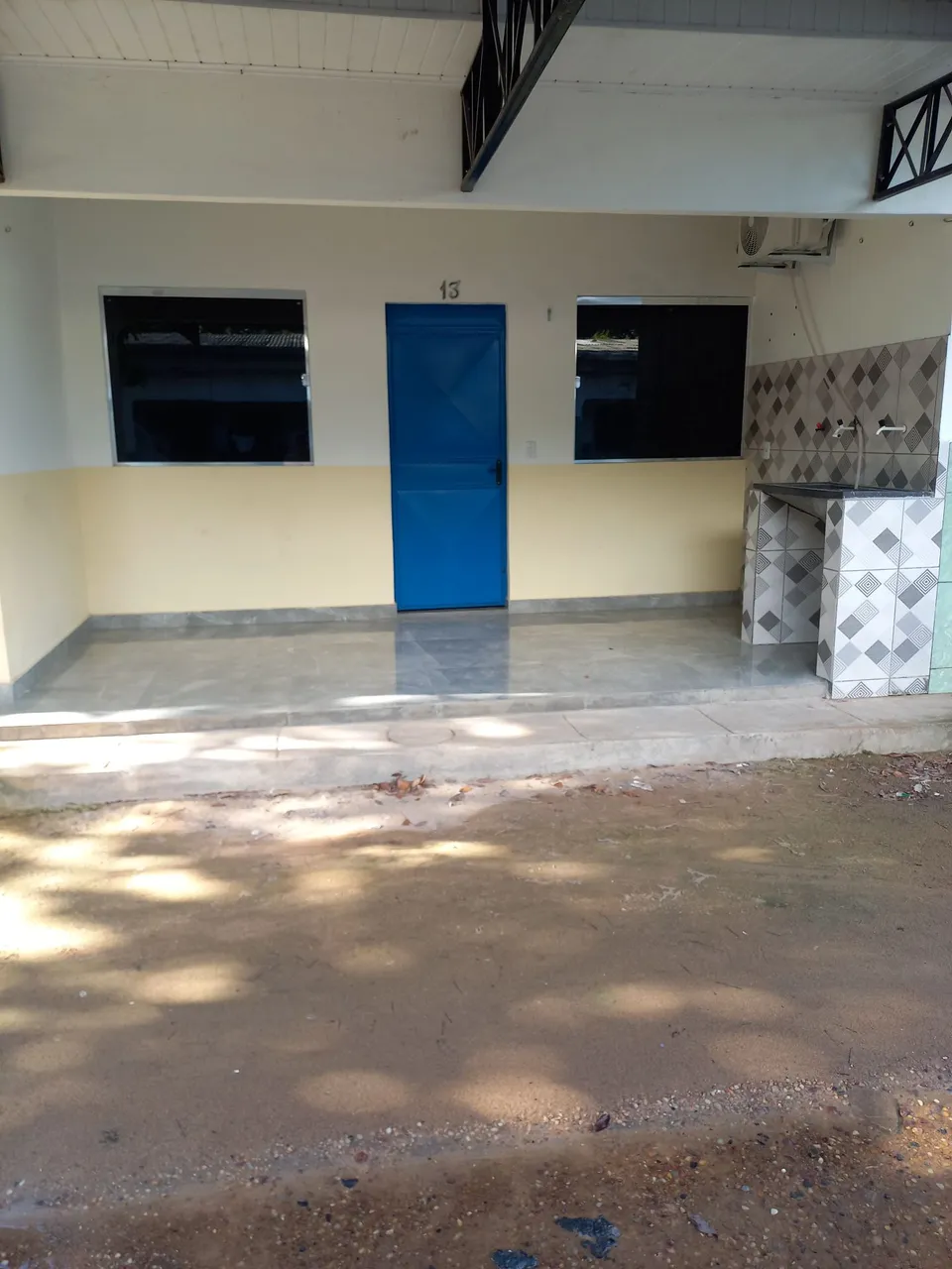 Aluga-se apartamento