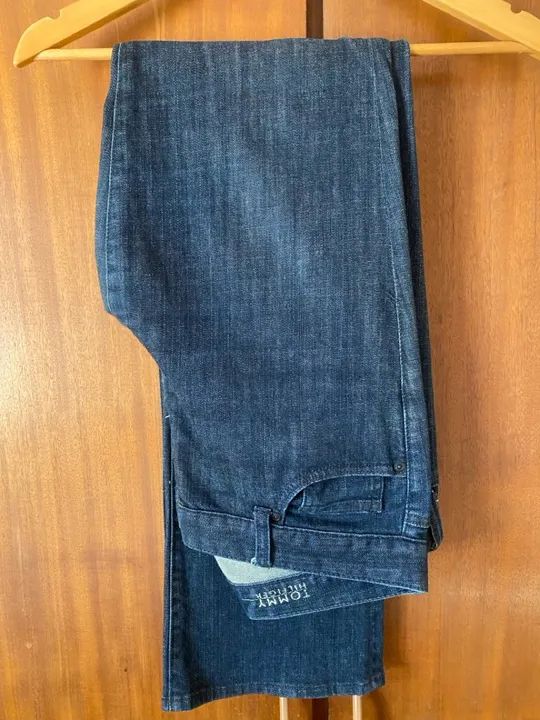 Calça Jeans Tommy Hilfiger Bootcut feminina  - Foto 2