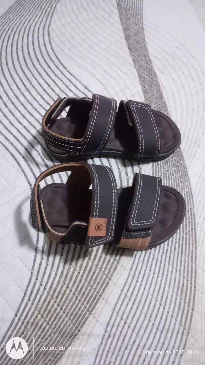 Sandálias infantis para menino - Tamanho 23