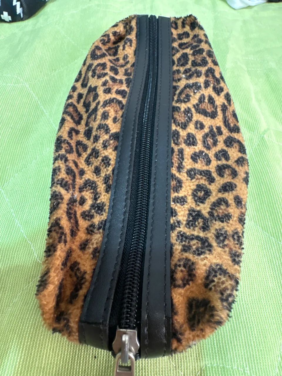 estojo ou necessaire marca imaginarium estampada de oncinha - Foto 3