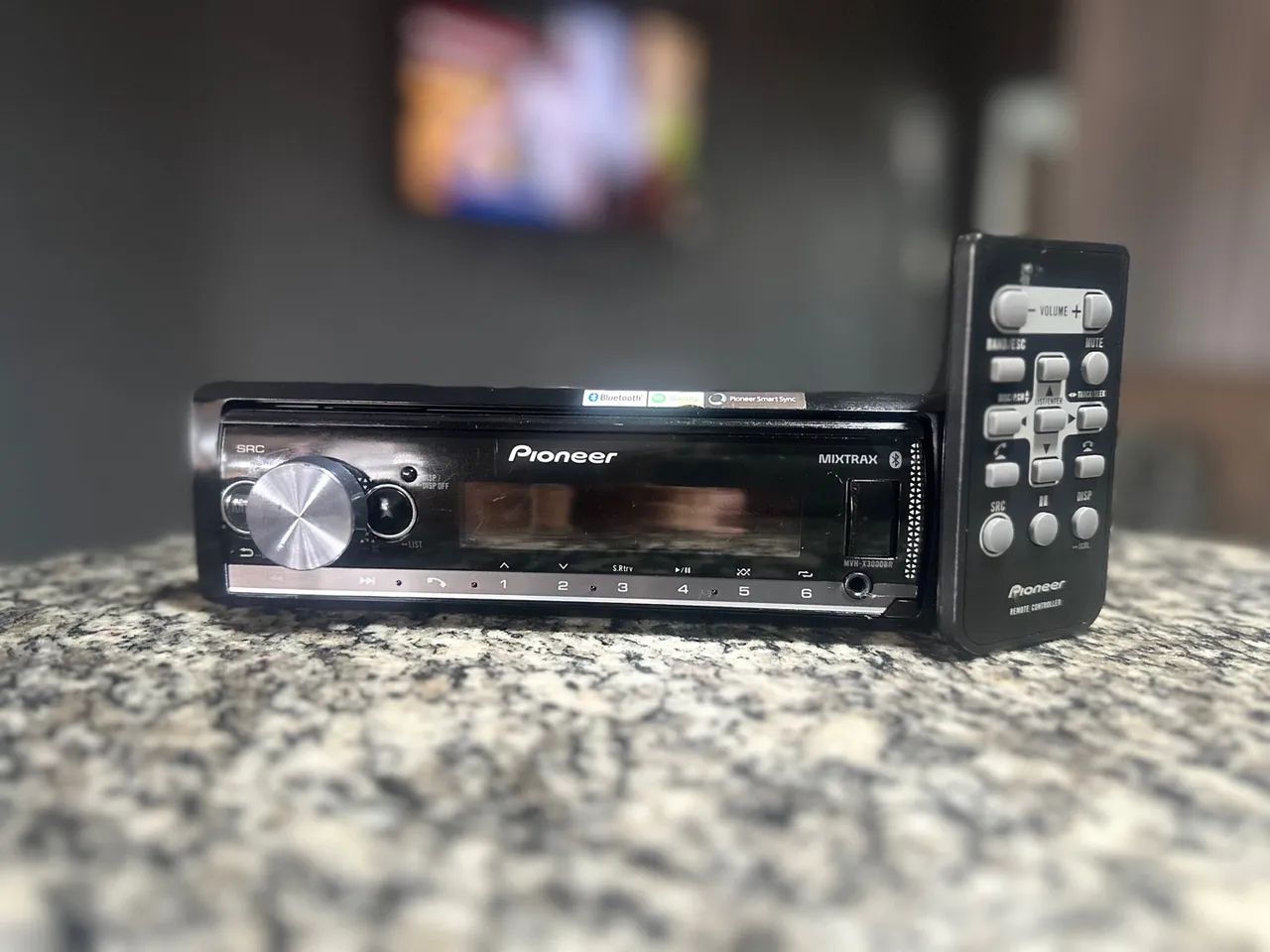 Som automotivo Pioneer MVH X3000 com USB e bluetooth e radio