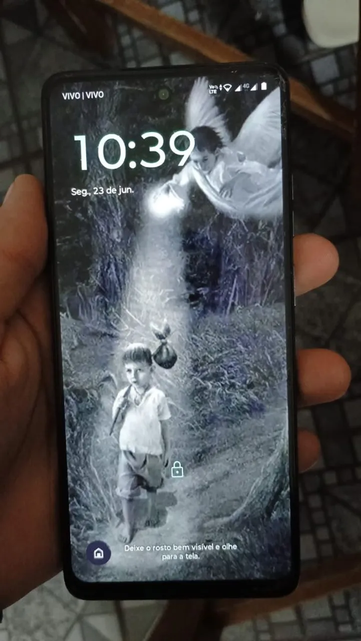 Vendo Moto e04s, pra sair rápido ?