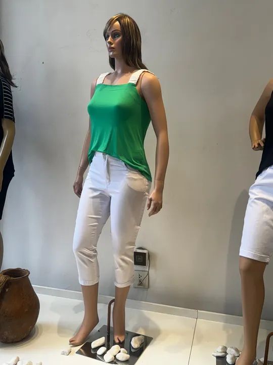 Manequins de vitrine - feminino - Foto 4