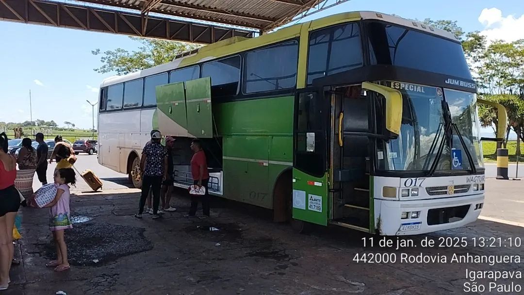 Ônibus Turismo -  Ar Condicionado - Foto 2