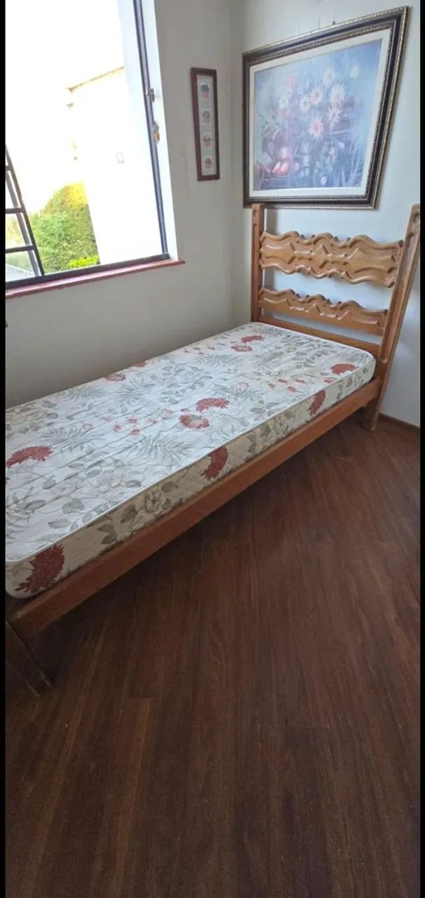 Cama de solteiro madeira maciça com cabeceira entalhada  - Foto 4