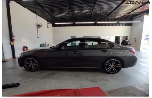 BMW 320I 2.0 Turbo M Sport 2021 Extremamente conservada - Foto 2