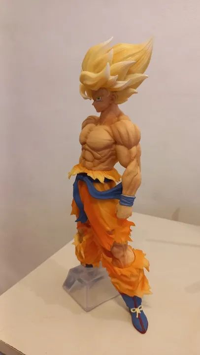 Action Figure Goku Super Saiyajin 28cm - Foto 5