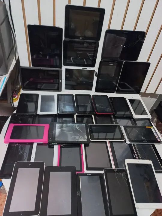   Lote 37 peças  Tablets para arrumar ou aproveitar peças  - Foto 6
