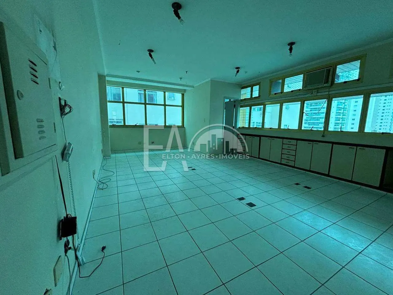 Sala Comercial para alugar no Gonzaga - Santos/SP