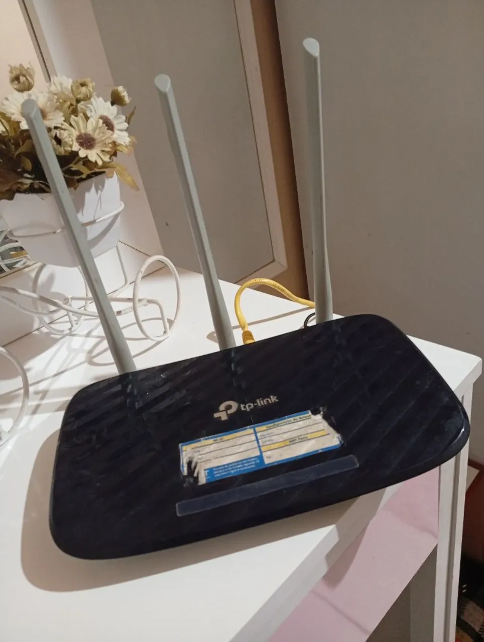 Roteador TP-Link com 3 antenas