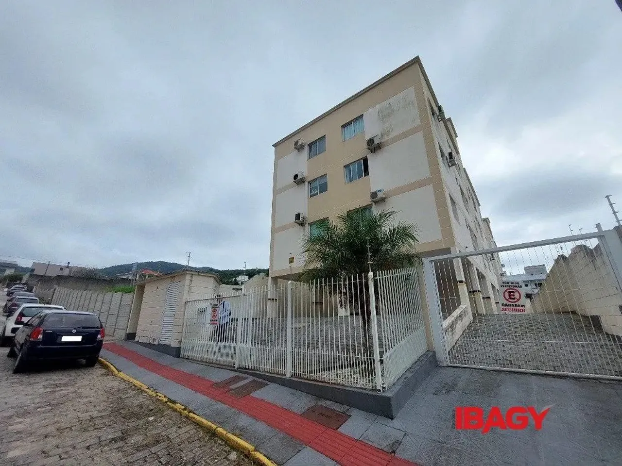 Excelente Apartamento 2 dormitório(s) em Pedra Branca - Palhoça
