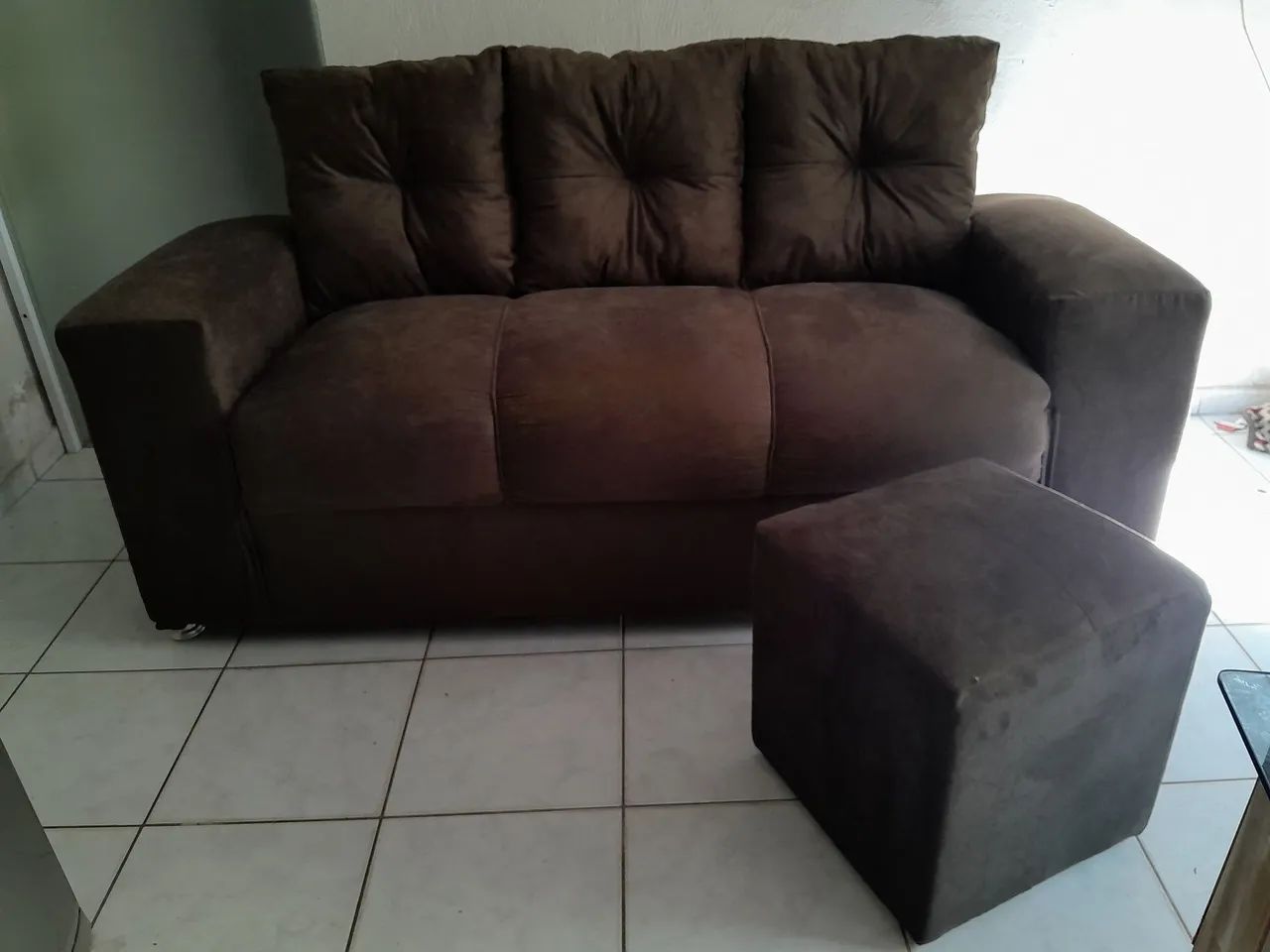Sofá 3 Lugares Marrom