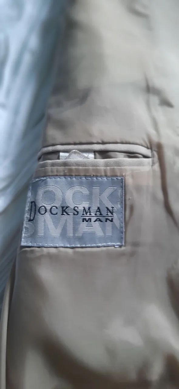 Casaco Dockers Bege e Camisa Branca - Foto 3