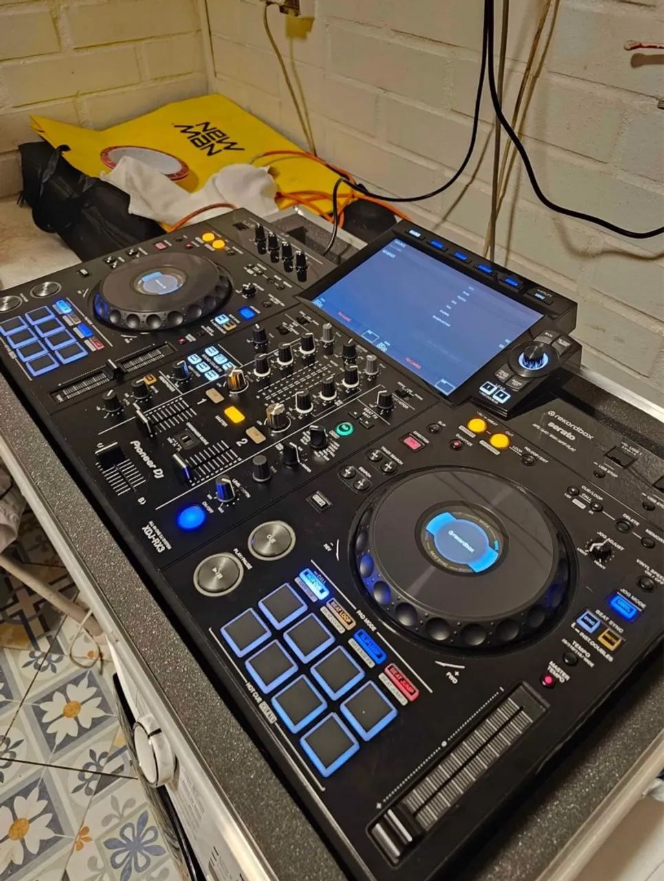 Controladora DJ Pioneer XDJ-RX3