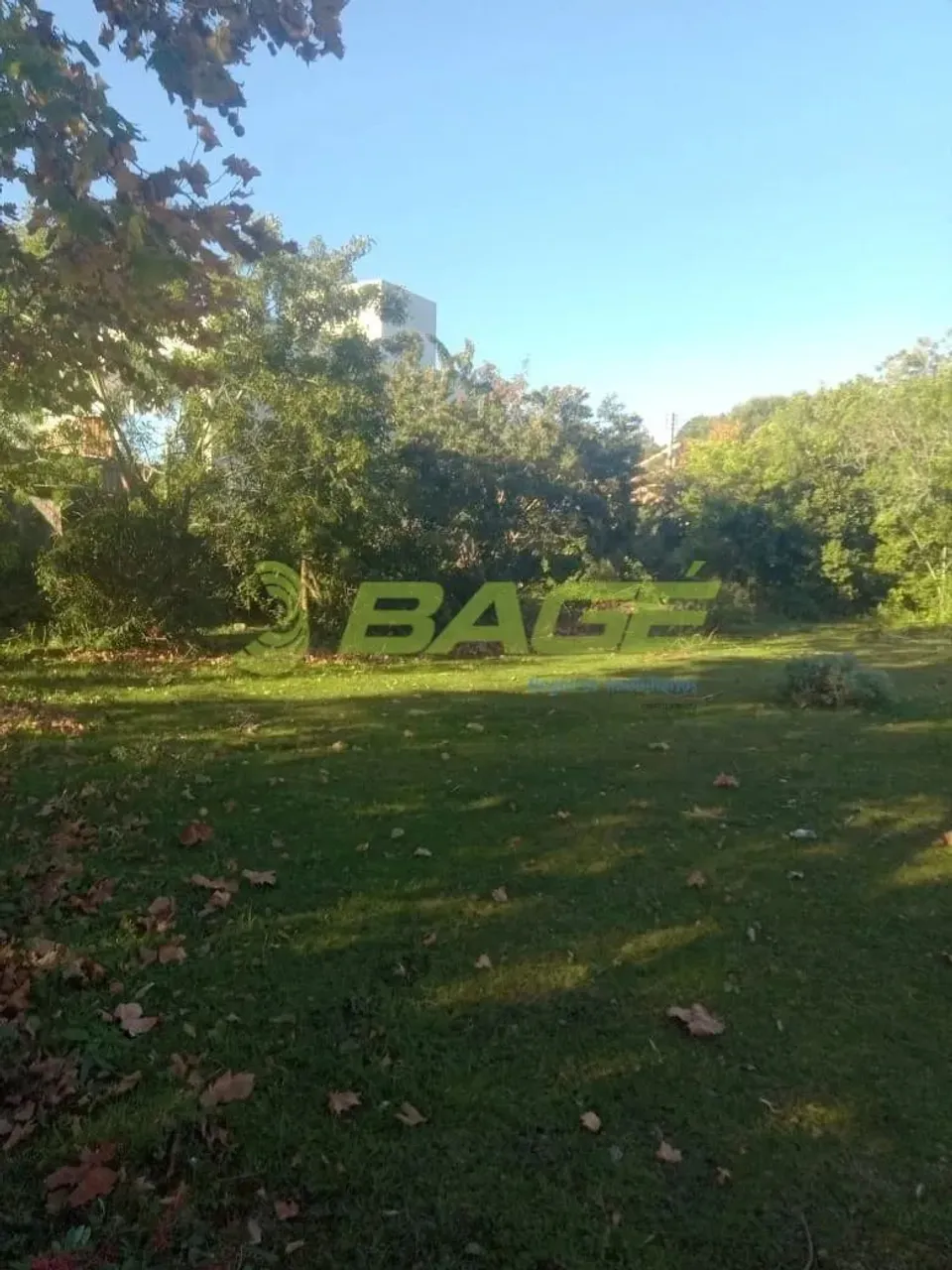 Terreno com localização privilegiada.