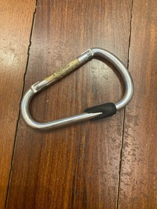 Gancho Mosquetão de Segurança para Bebê - Foto 2