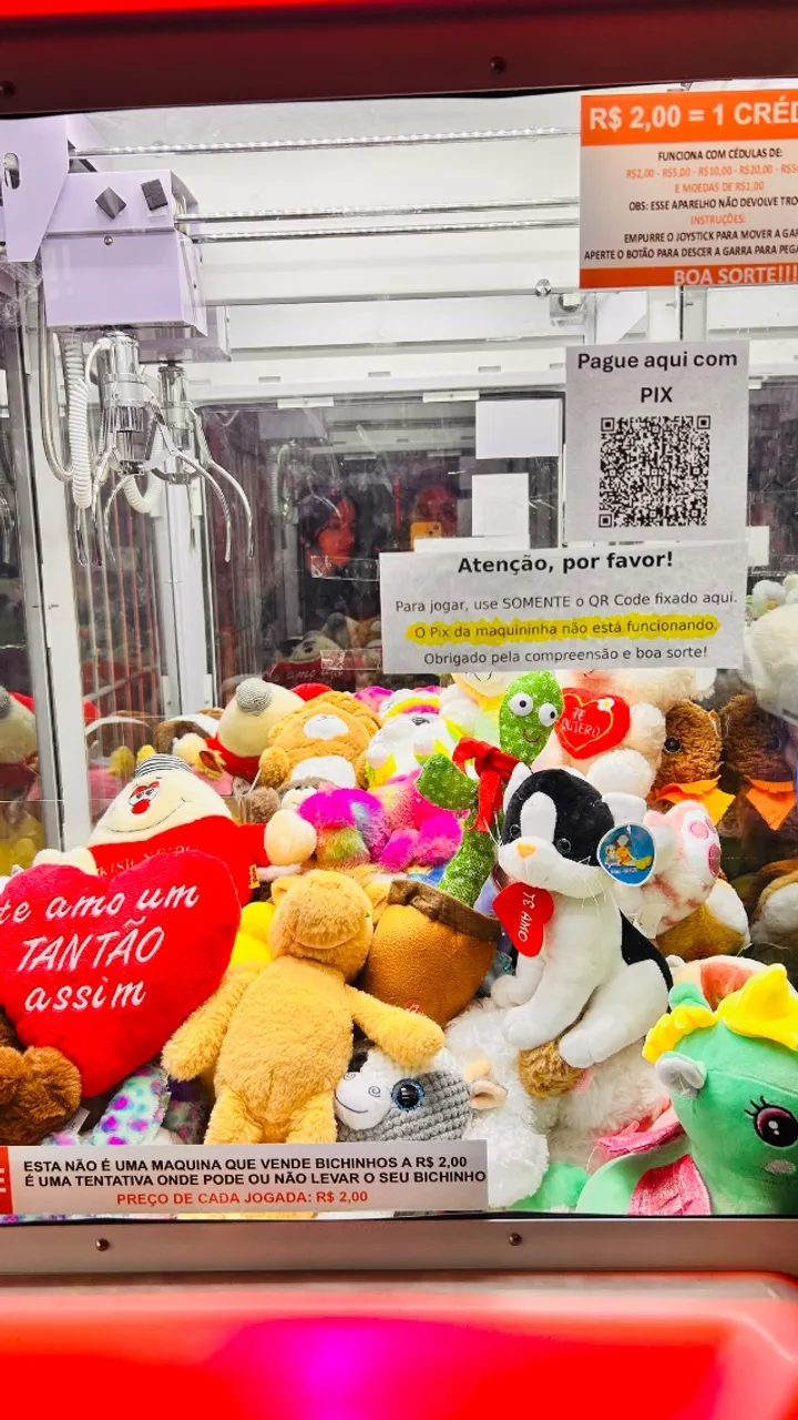 Máquina pelúcias e Ursinhos