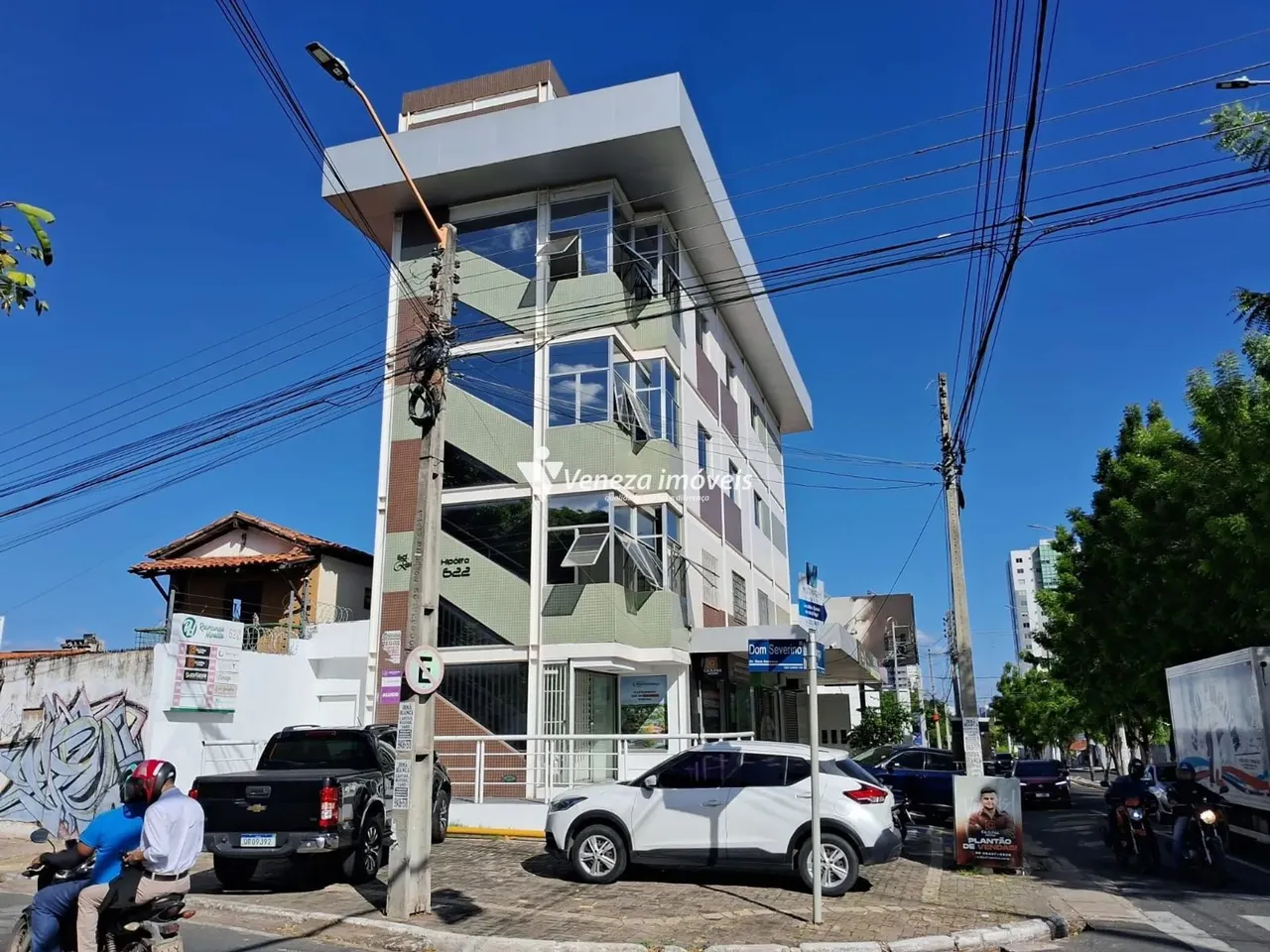 Sala Comercial semimobiliada na Dom Severino para aluguel