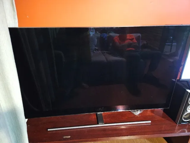 TV Samsung QLED 4K 55? QN55Q7FNA com One Connect (Painel com Defeito)
