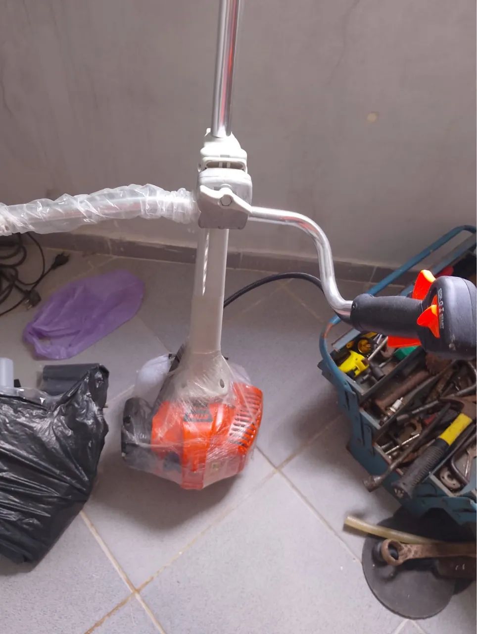 Vendo essa Roçadeira  - Foto 2