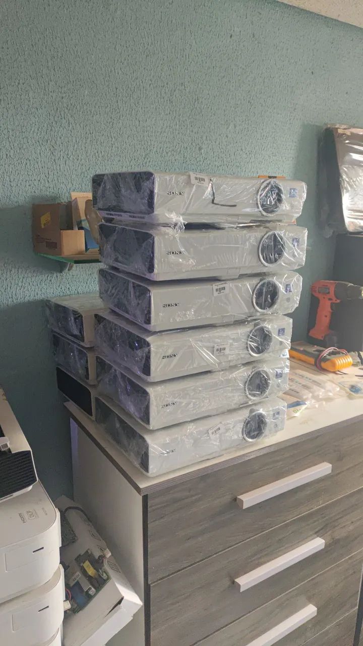 Projetor Sony 3000 lumens HDMI para Igrejas Copa Bares