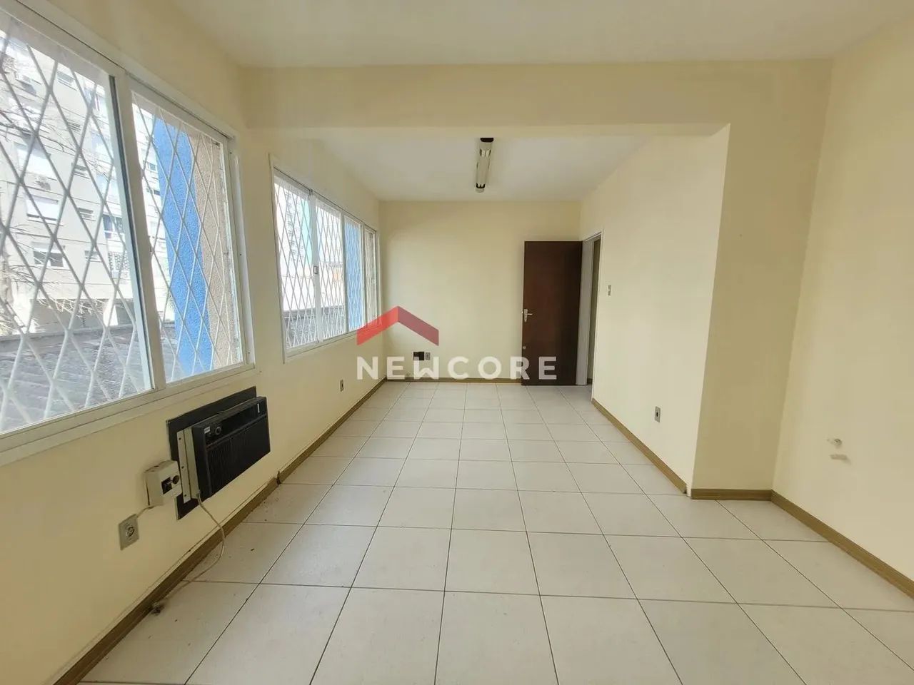 Sala comercial em Avenida Independência - Independência - Porto Alegre/RS - Foto 4