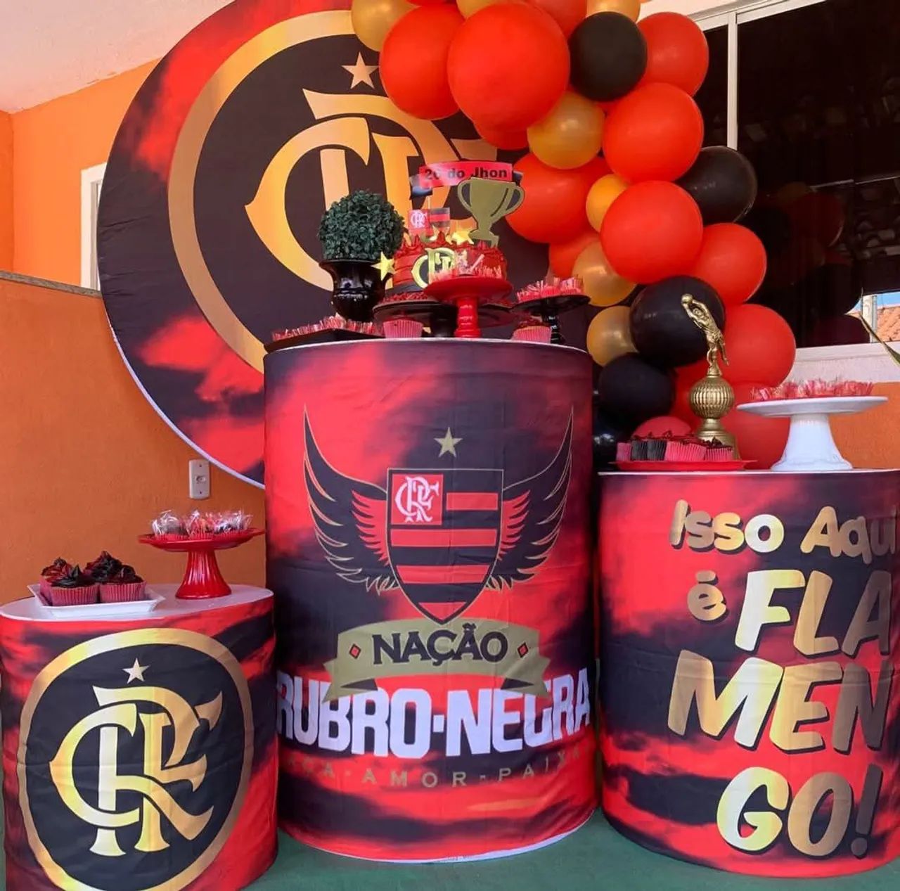 Decoração de Festa com arco de bolas  - Foto 4
