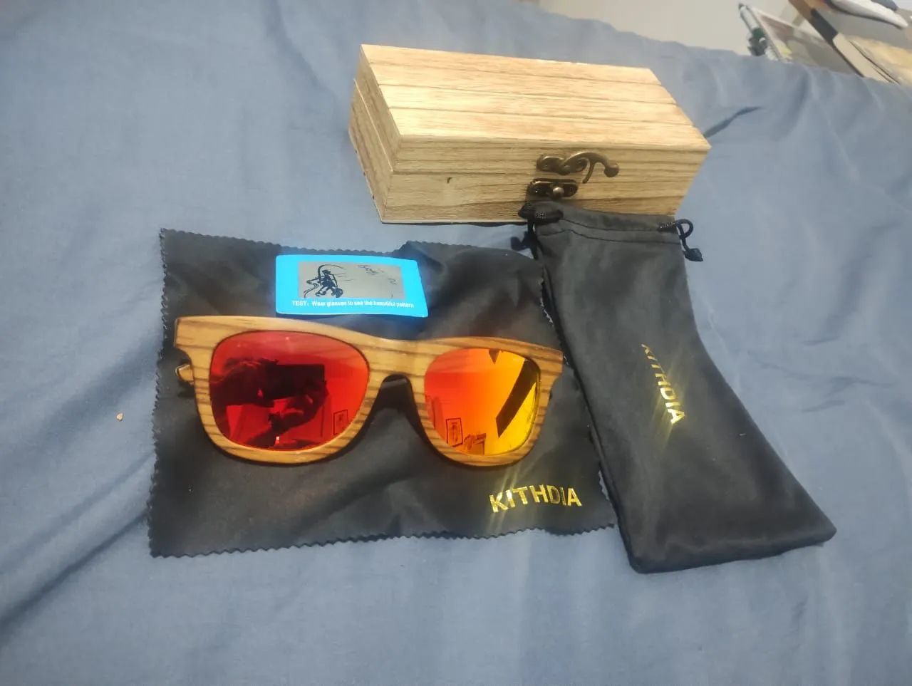 Óculos de Sol ORIGINAL Kithdia Madeira - Lentes Vermelhas