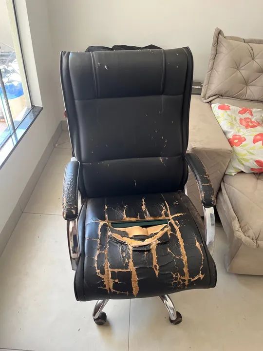 Cadeira de Escritório Giratória com Rodas - Foto 3