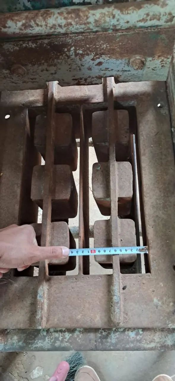 Vendo/Troco Maquina de Bloco de Concreto <br> - Foto 3