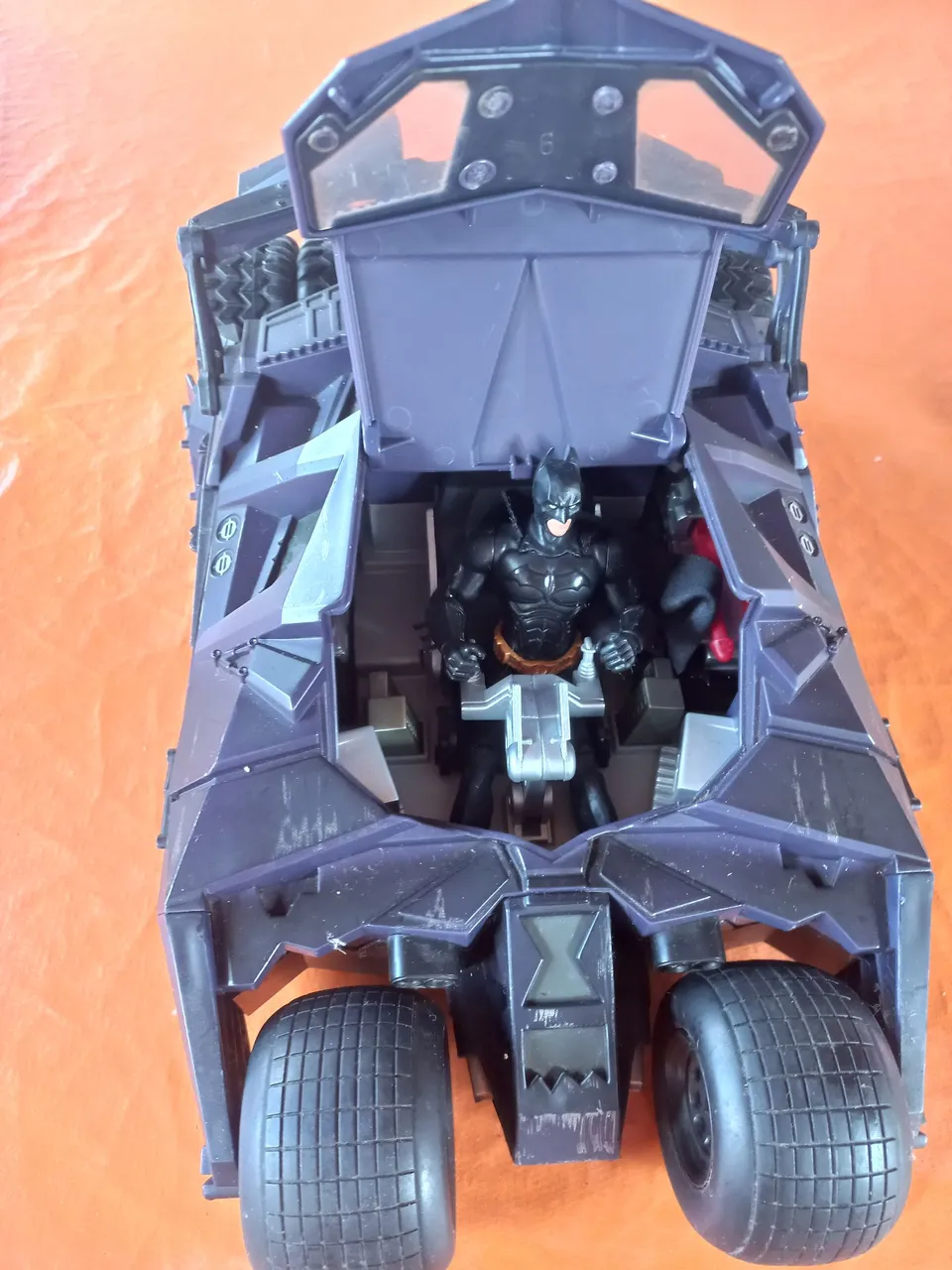 Batmobile Tumbler - Action Figure